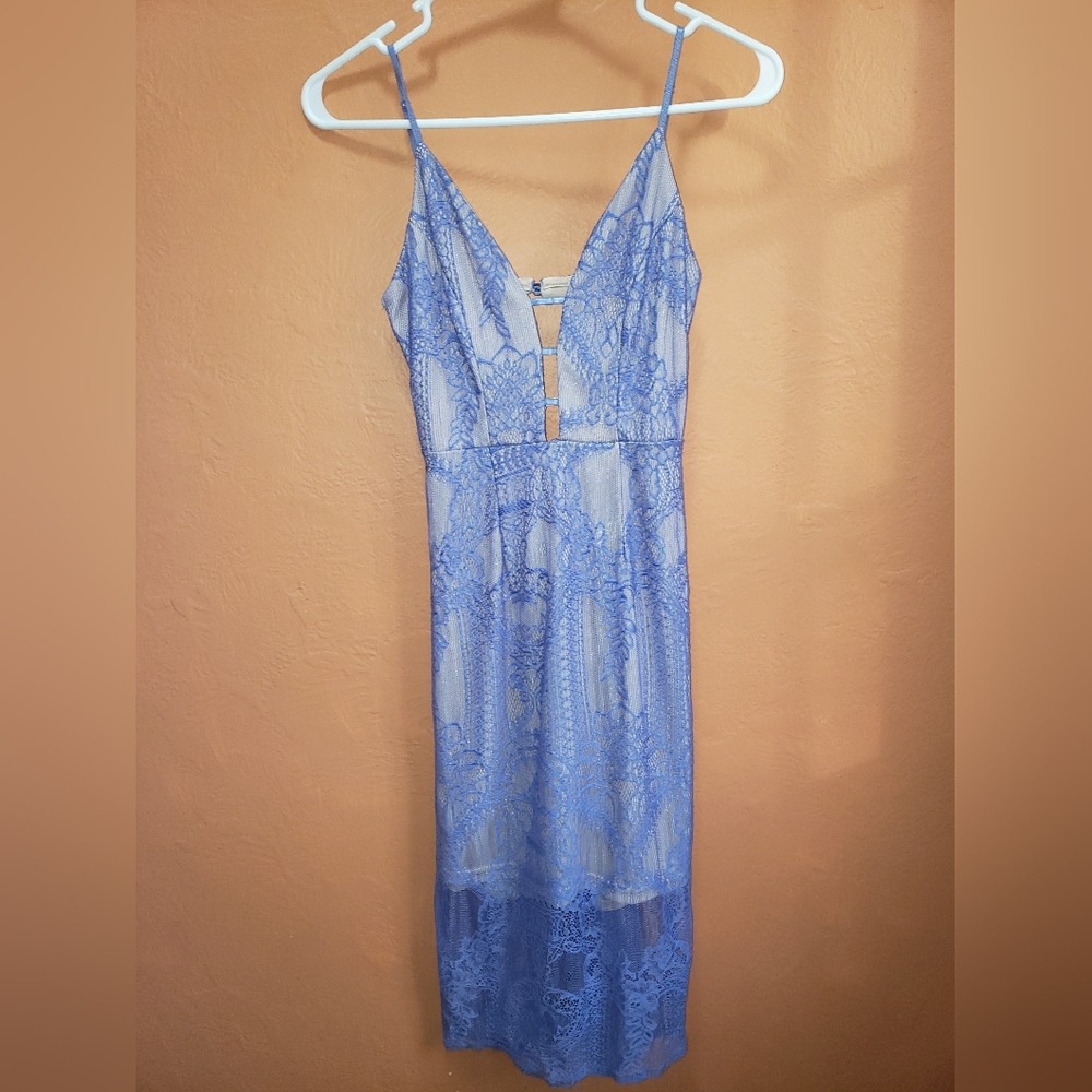 Charlotte Ruse Periwinkle laced dress XSmall
